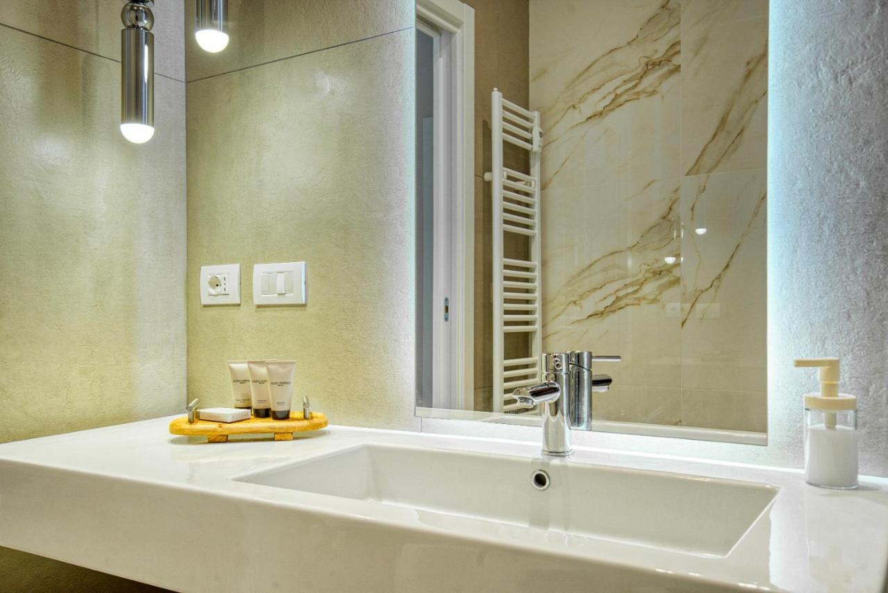 Suite Bimo - Vicino Metro, Citylife, Stadio San Siro E Fiera Milano Eksteriør billede